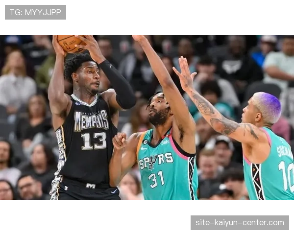 杰·伦·杰克逊二世三分拉升进攻输出，战术挡拆制造投篮空间明显提升球队得分效率