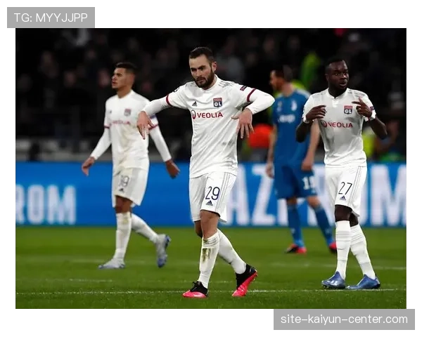 巴黎圣日耳曼边路依赖加剧，中路进攻是否已陷入瘫痪？